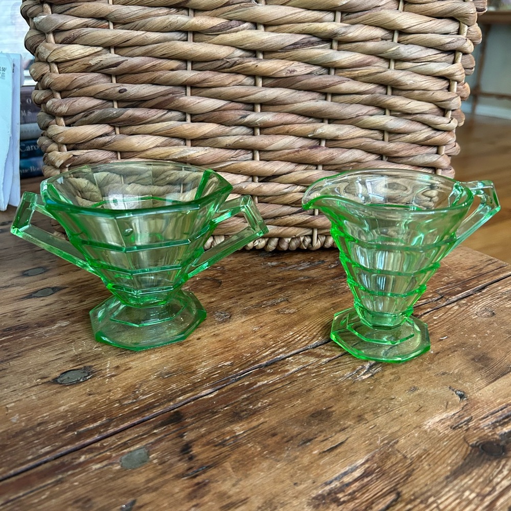 Vintage Indiana  Glass Green Depression Glass Creamer and Sugar Set